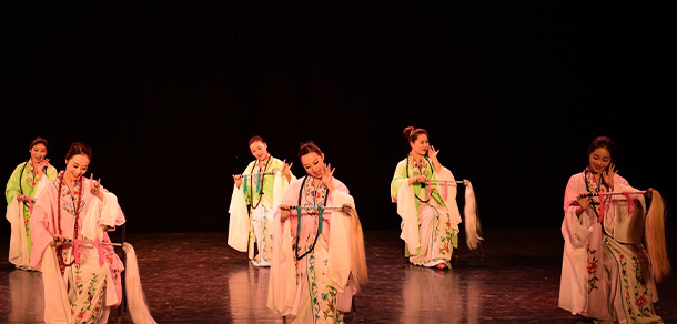 中国戏曲学院 - 流金歲月