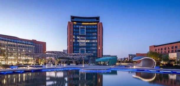 西交利物浦大学