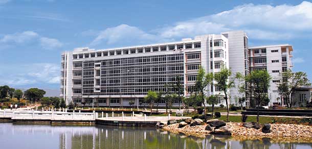 江西理工大学 - 流金歲月