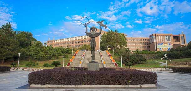 景德镇陶瓷大学