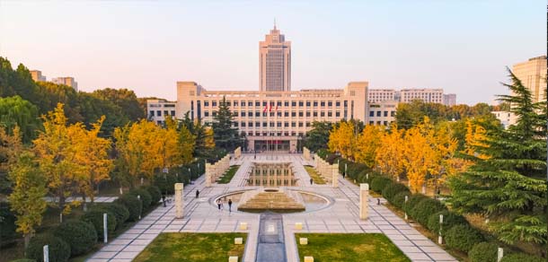 山东大学 - 流金歲月