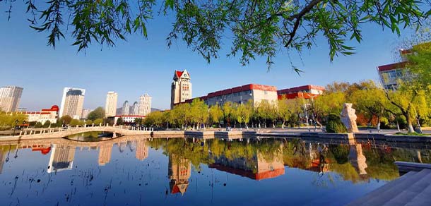 烟台大学 - 流金歲月