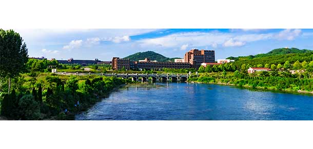 青岛理工大学 - 流金歲月