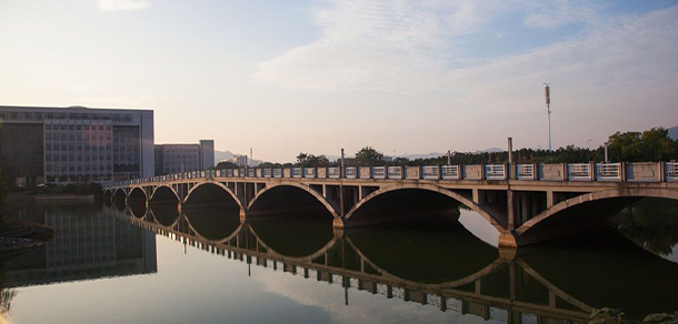中南大学 - 流金歲月