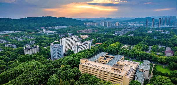 华中科技大学 - 流金歲月