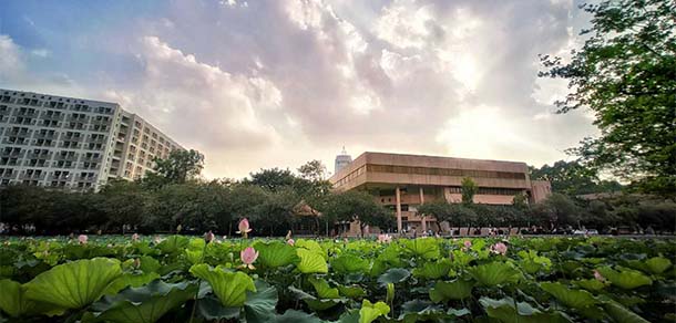 五邑大学 - 流金歲月