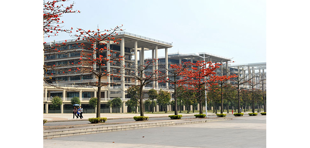 广东工业大学 - 流金歲月