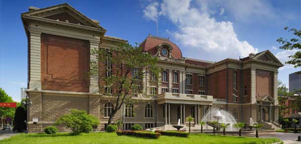 天津外国语大学 - 流金歲月