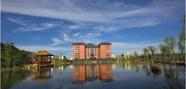 广西中医药大学 - 流金歲月