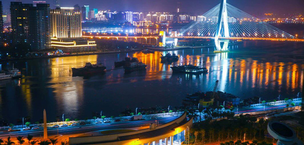 海南大学 - 流金歲月