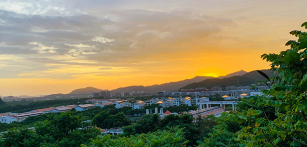 三亚学院 - 流金歲月