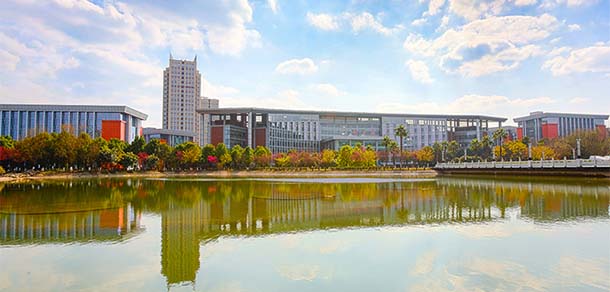 西南政法大学 - 流金歲月