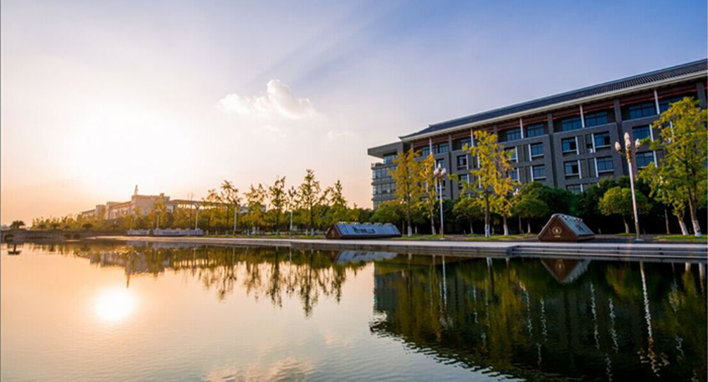四川大学 中国名片里的青春力量