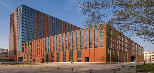 河北医科大学 - 流金歲月