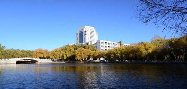 燕山大学 - 流金歲月