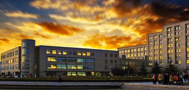 大连工业大学 - 流金歲月