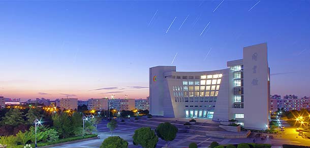 上海大学 - 流金歲月