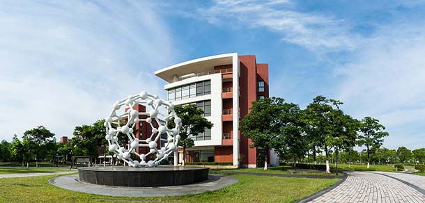 华东理工大学 - 流金歲月