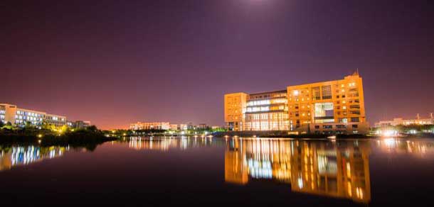 上海海事大学 - 流金歲月