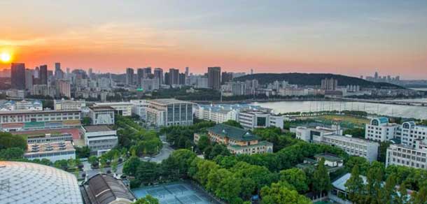 武汉体育学院
